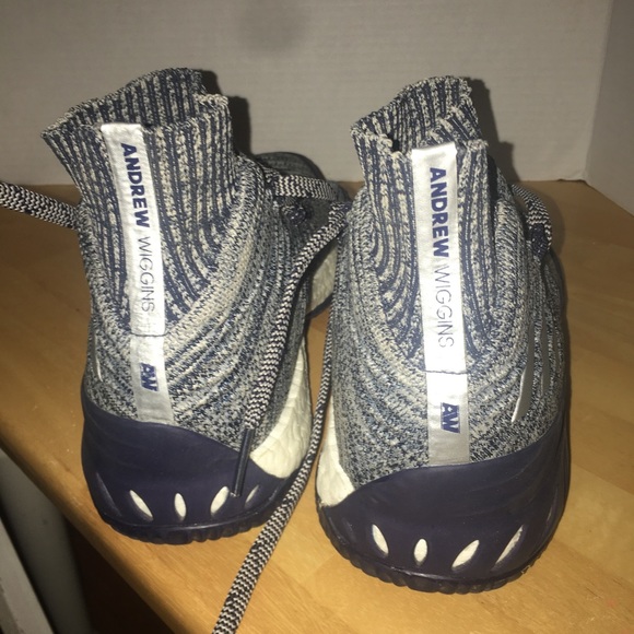 Adidas shoes men’s 11 - Picture 2 of 2